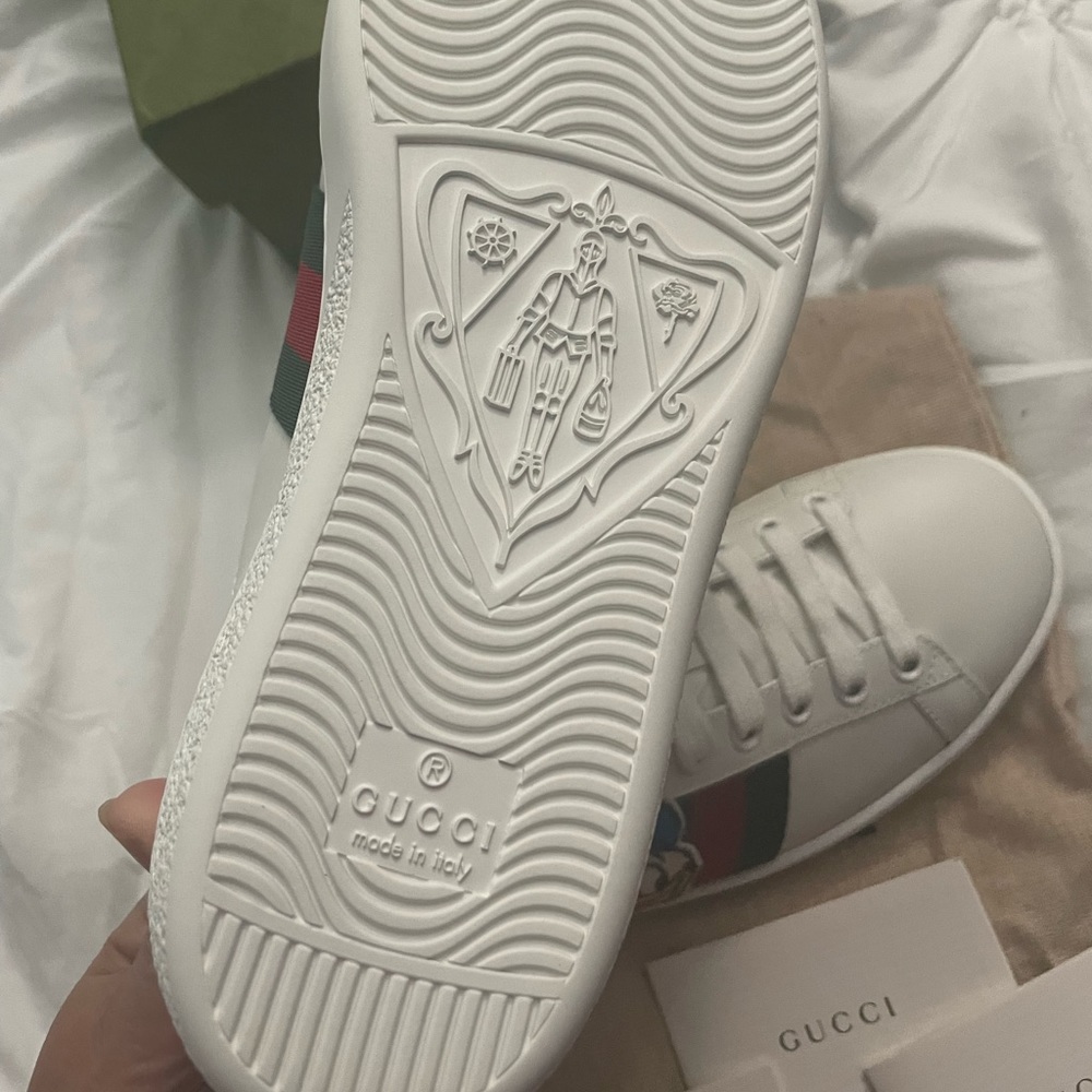 Gucci women shoes. Disney inspired.